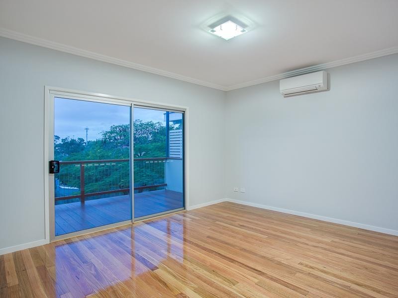 51 Ferguson Road, Camp Hill QLD 4152