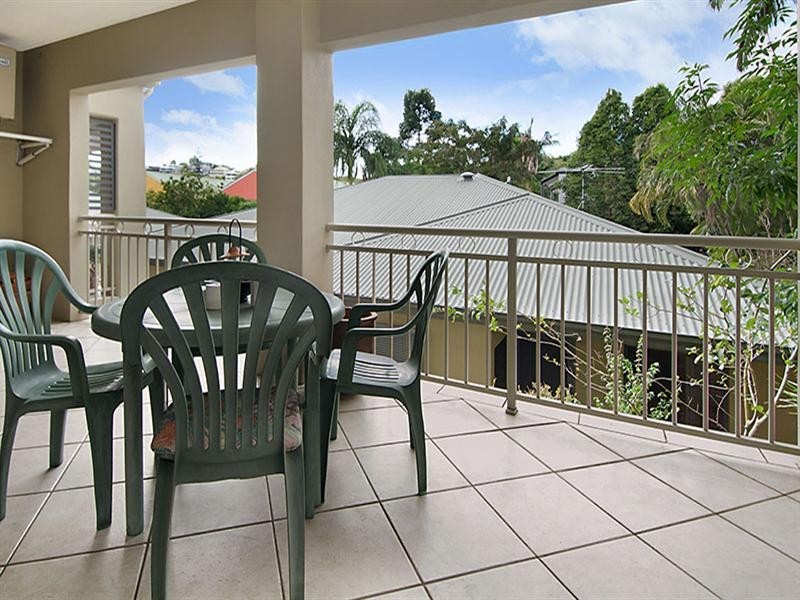 8/53 Bilyana Street, Balmoral QLD 4171