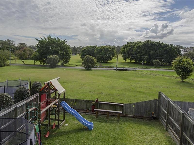 62 Grenade Street, Cannon Hill QLD 4170