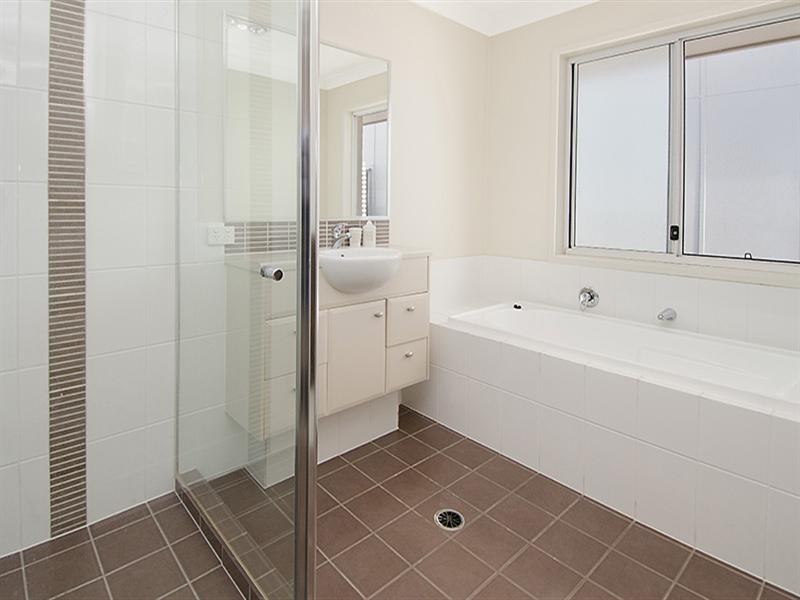 62 Grenade Street, Cannon Hill QLD 4170