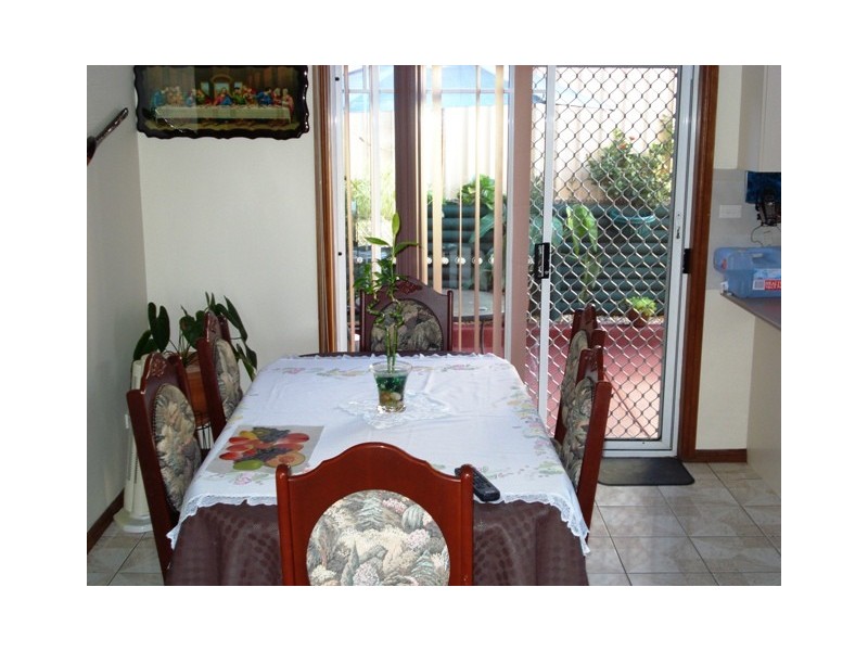 Edensor Park NSW 2176