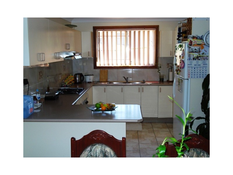 Edensor Park NSW 2176