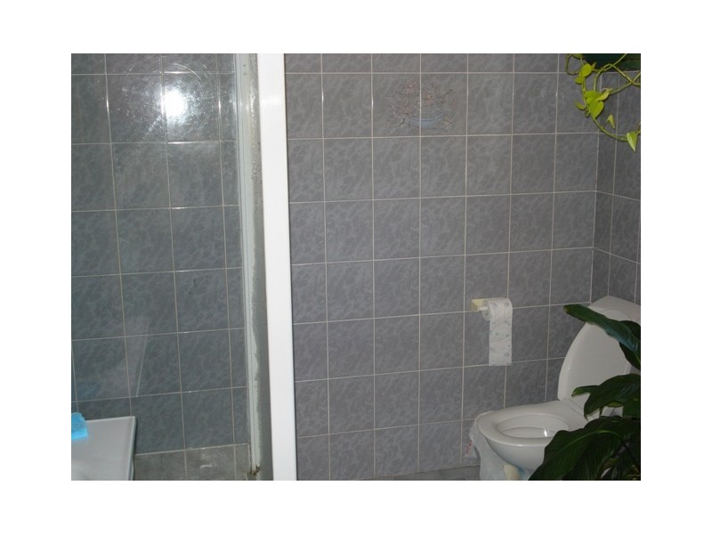 Edensor Park NSW 2176