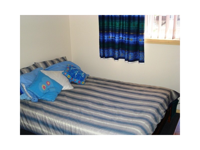 Edensor Park NSW 2176