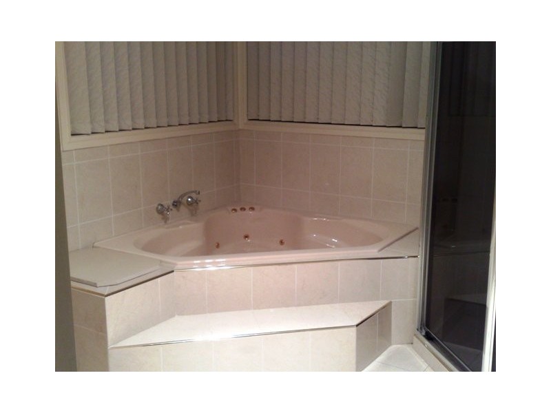 Fairfield West NSW 2165