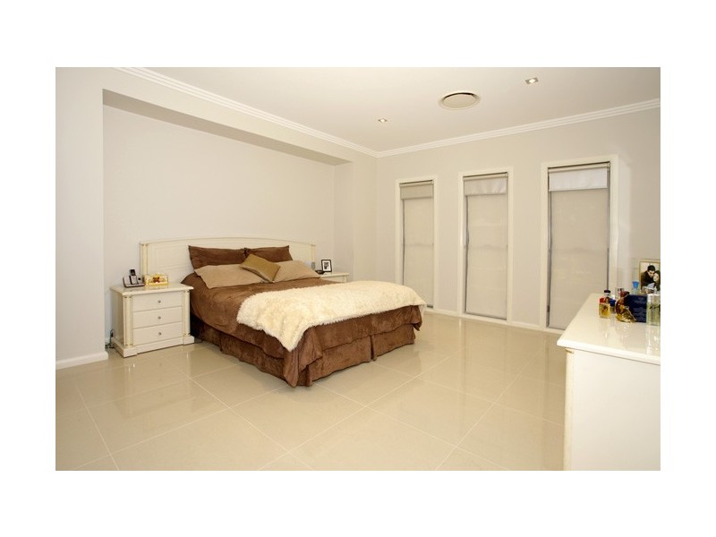 West Hoxton NSW 2171