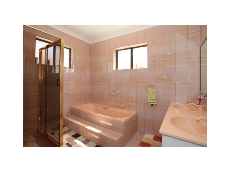 Bossley Park NSW 2176