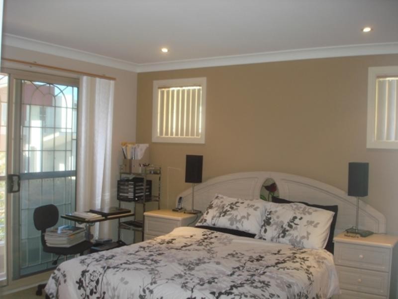 56 Riddell Street, West Hoxton NSW 2171