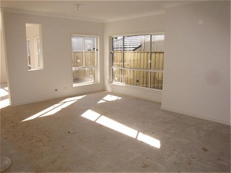 West Hoxton NSW 2171