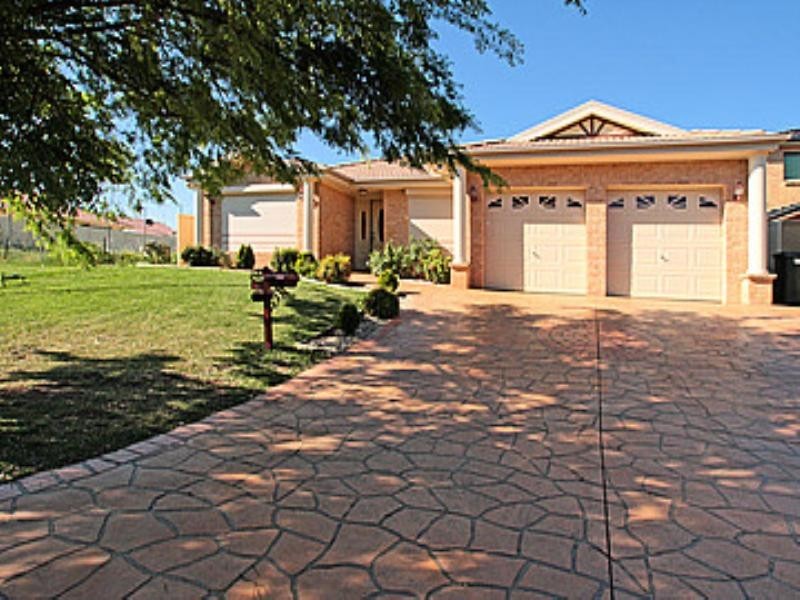 West Hoxton NSW 2171