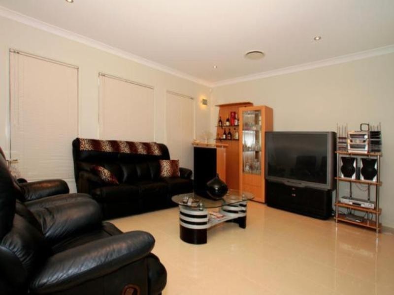 West Hoxton NSW 2171