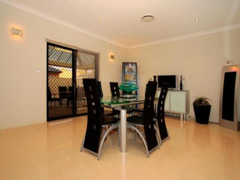 West Hoxton NSW 2171