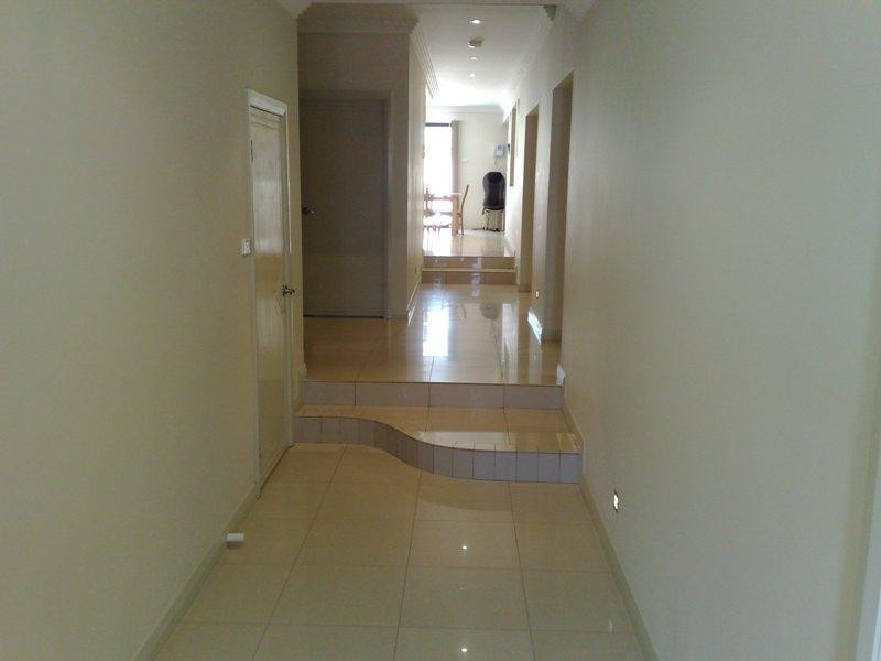 West Hoxton NSW 2171