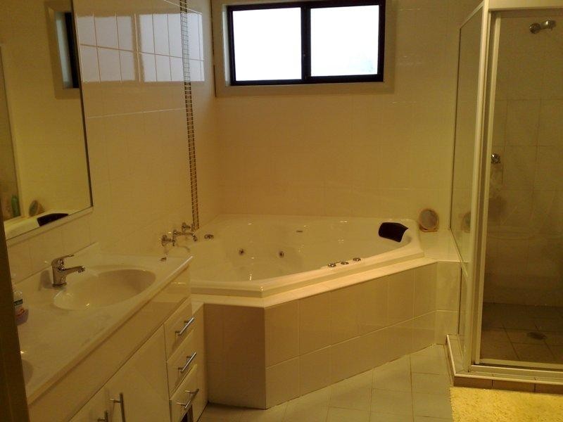 West Hoxton NSW 2171