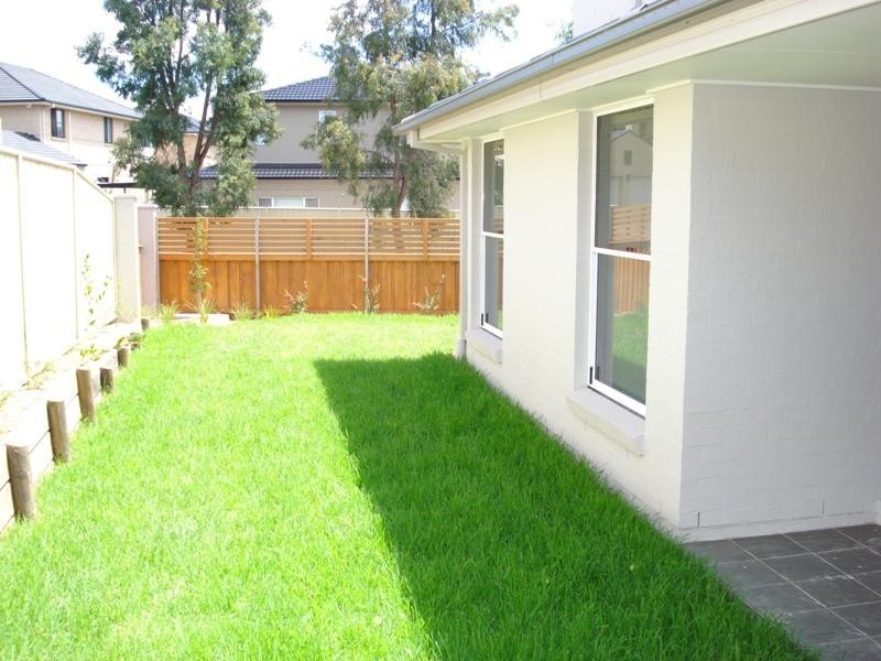 West Hoxton NSW 2171