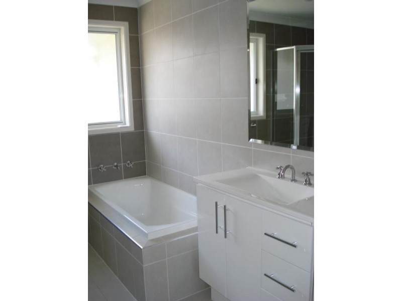 West Hoxton NSW 2171