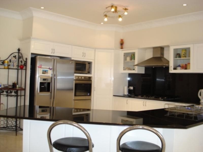 West Hoxton NSW 2171