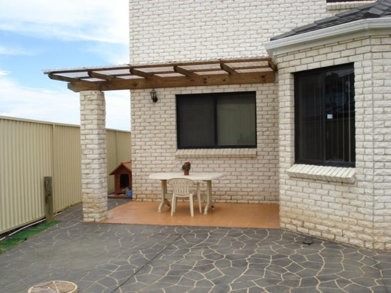 West Hoxton NSW 2171