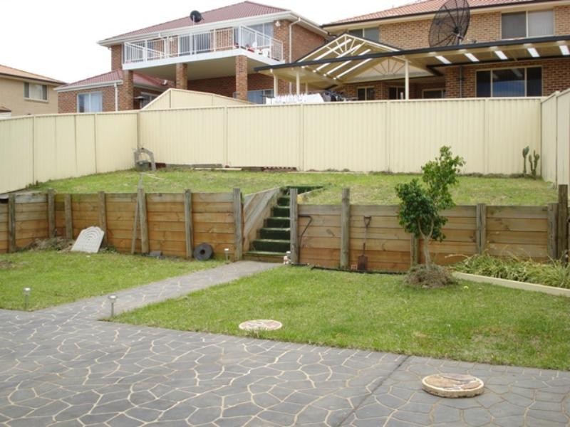 West Hoxton NSW 2171