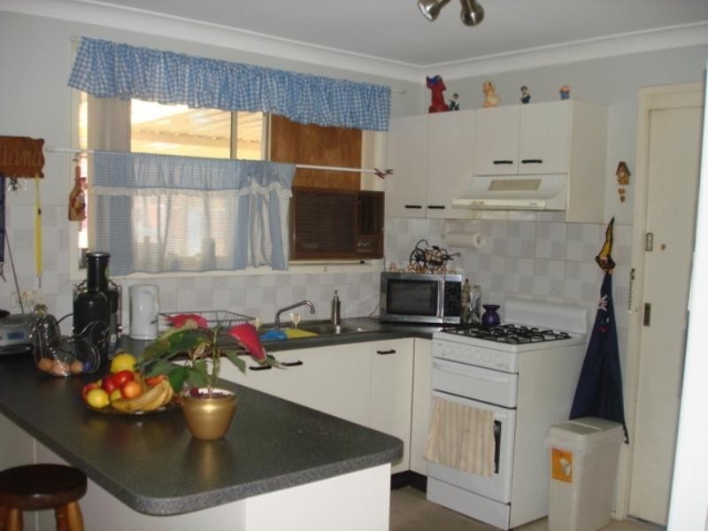 21 Nymboida Avenue, Hoxton Park NSW 2171