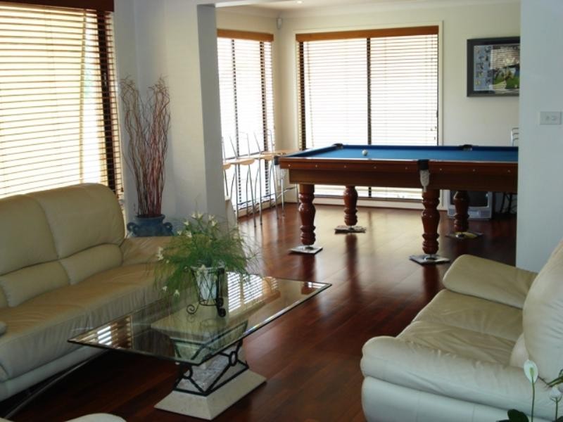 West Hoxton NSW 2171