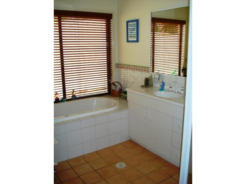 West Hoxton NSW 2171