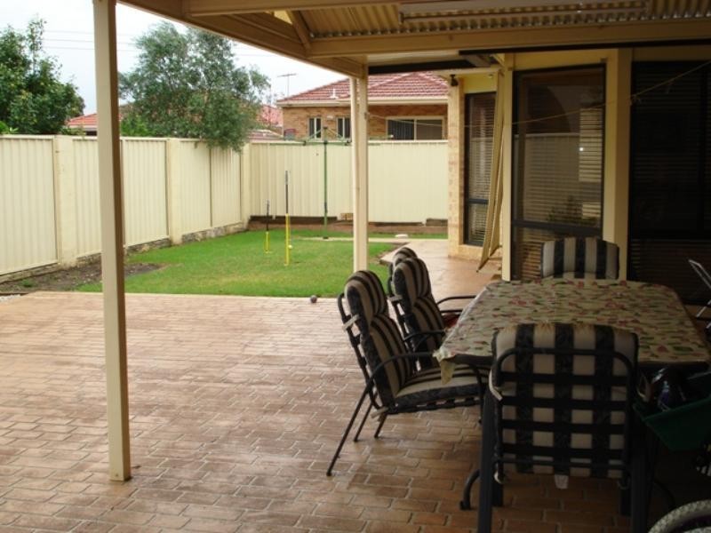 West Hoxton NSW 2171