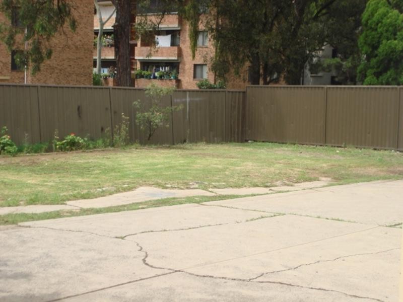 19/11 Gilbert Street, Cabramatta NSW 2166