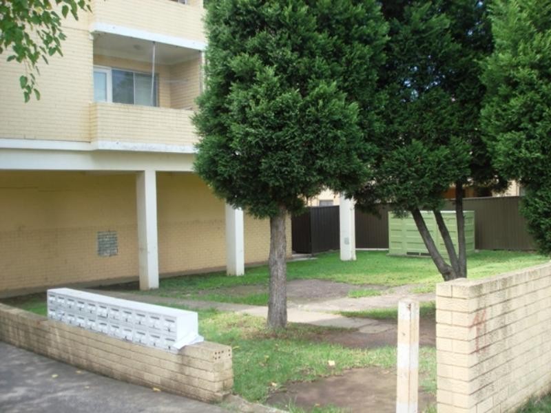 19/11 Gilbert Street, Cabramatta NSW 2166