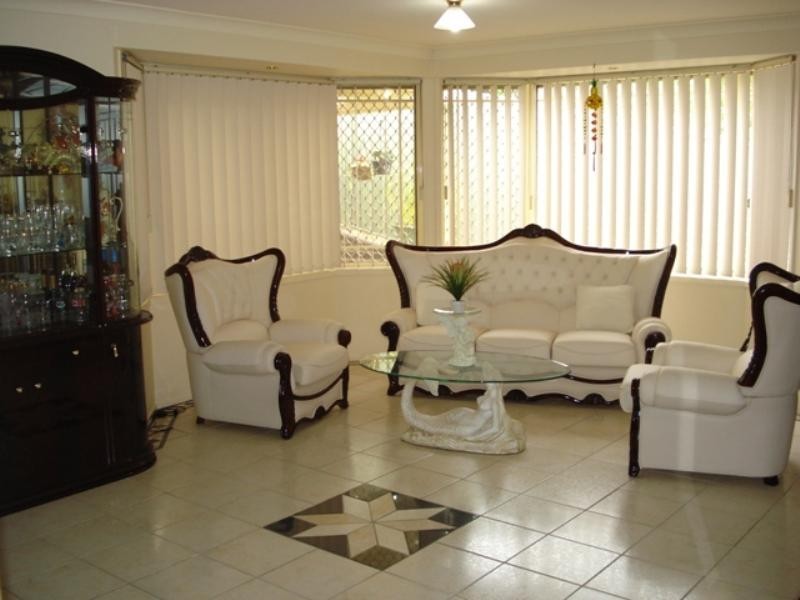 Hoxton Park NSW 2171