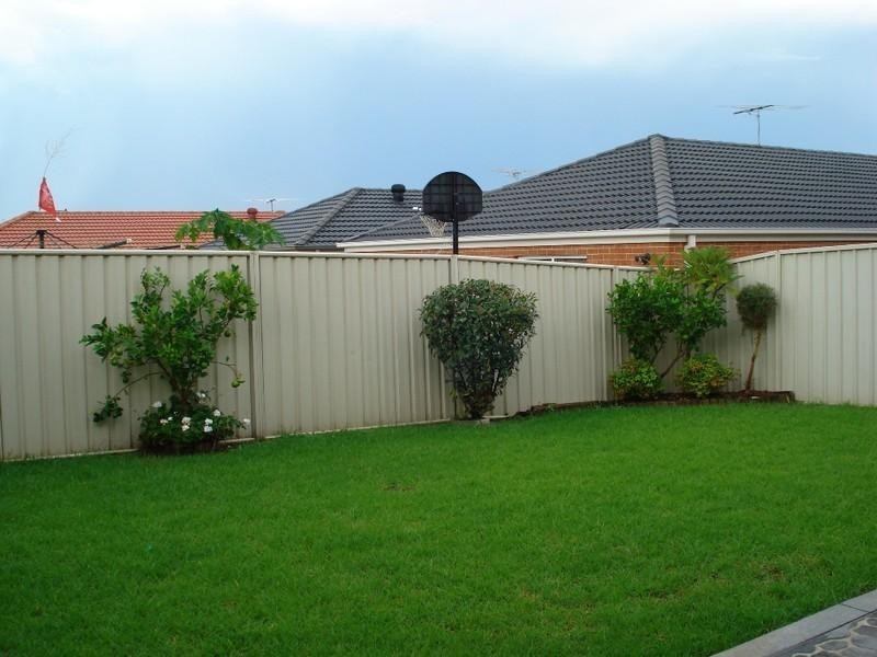 West Hoxton NSW 2171