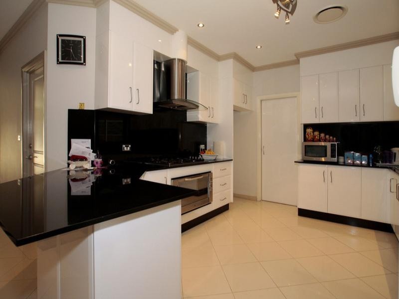 West Hoxton NSW 2171