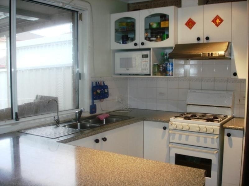 6a Aukane Street, Green Valley NSW 2168