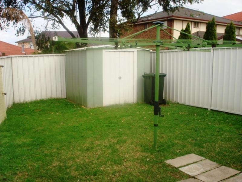 6a Aukane Street, Green Valley NSW 2168