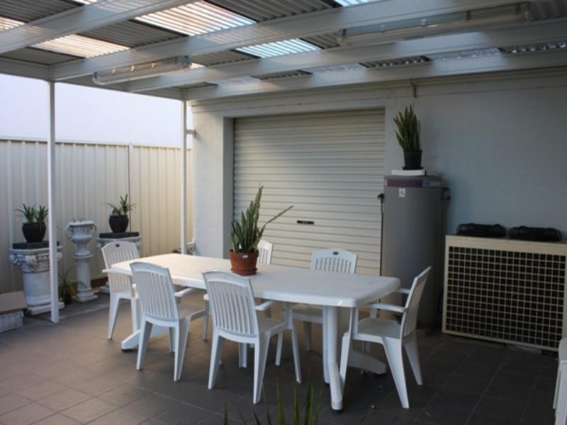 Edensor Park NSW 2176