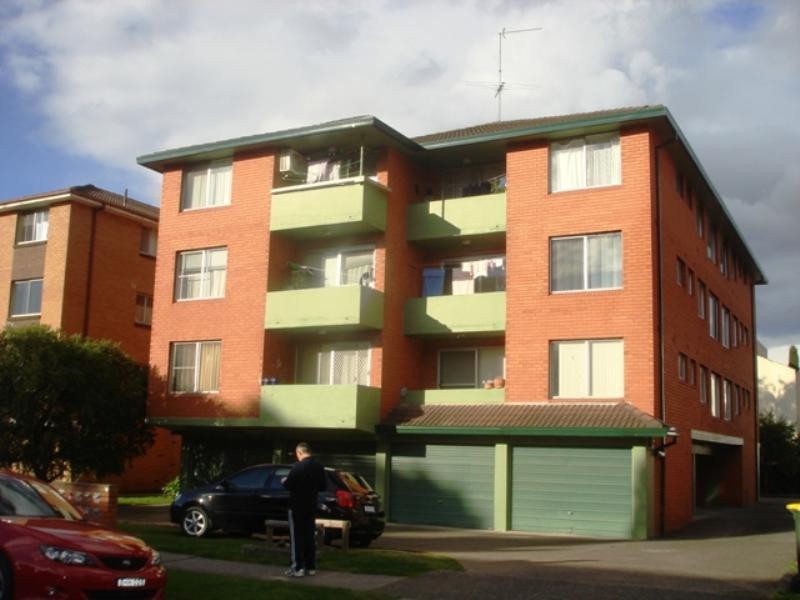 9/12 Drummond Street, Warwick Farm NSW 2170