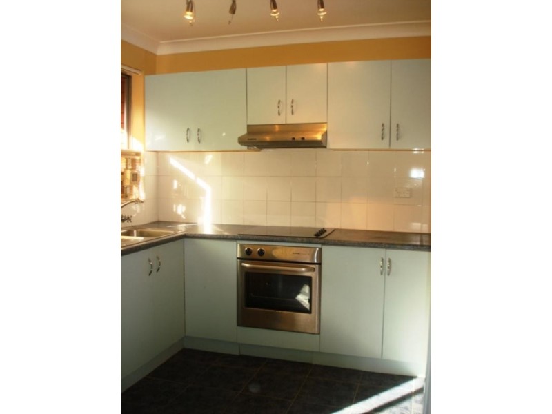 9/12 Drummond Street, Warwick Farm NSW 2170