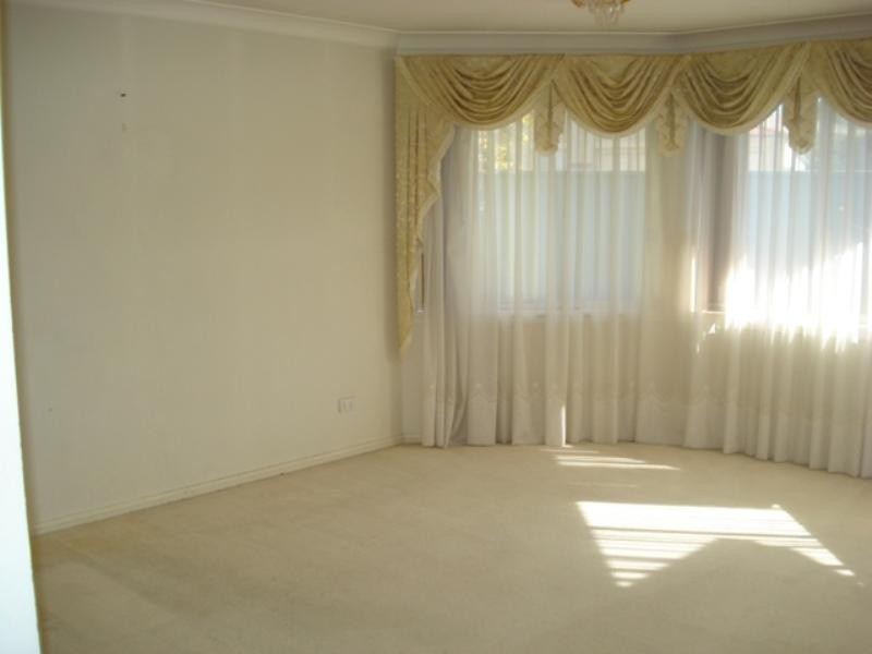 Hoxton Park NSW 2171