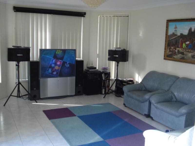 West Hoxton NSW 2171