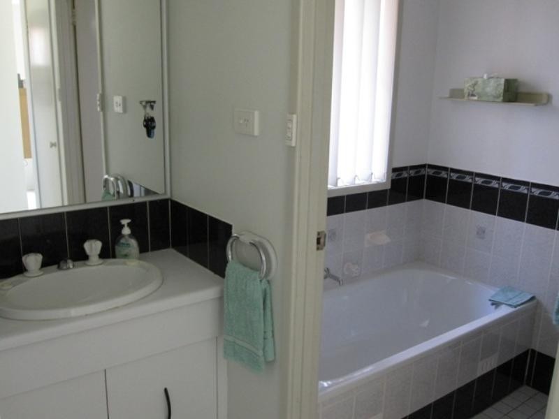 19 Swan Circuit, Green Valley NSW 2168