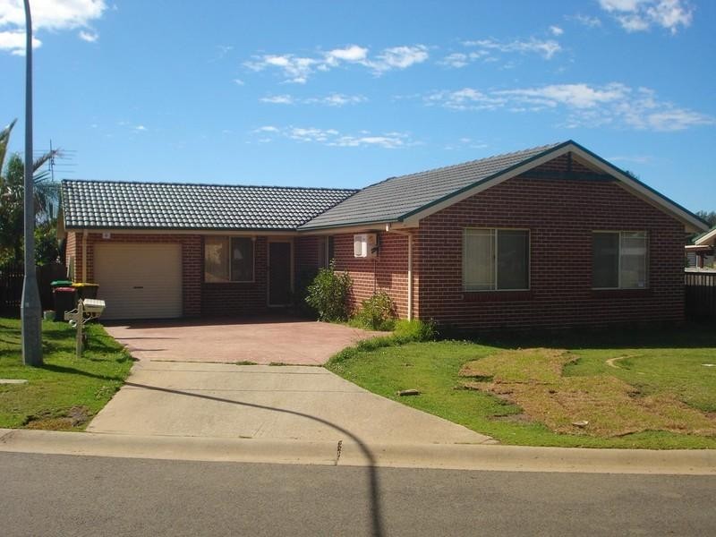 6 Wilcannia Way, Hoxton Park NSW 2171