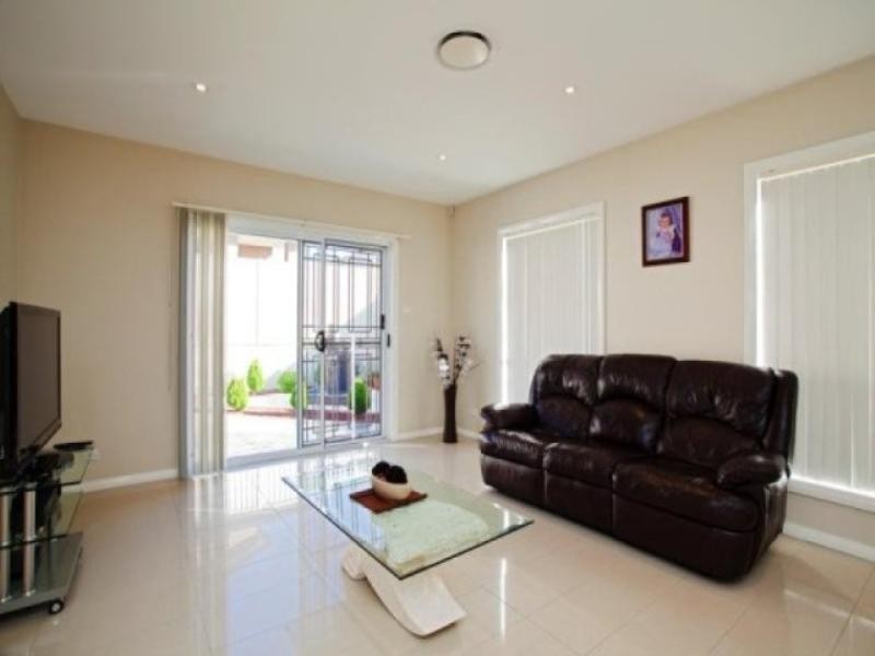 West Hoxton NSW 2171