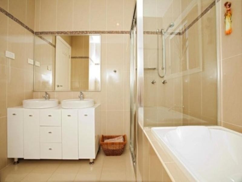 West Hoxton NSW 2171