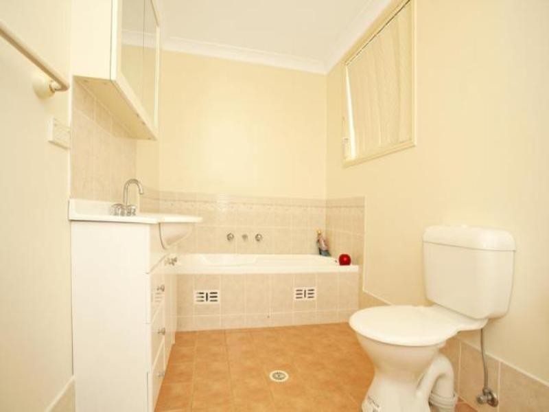 West Hoxton NSW 2171