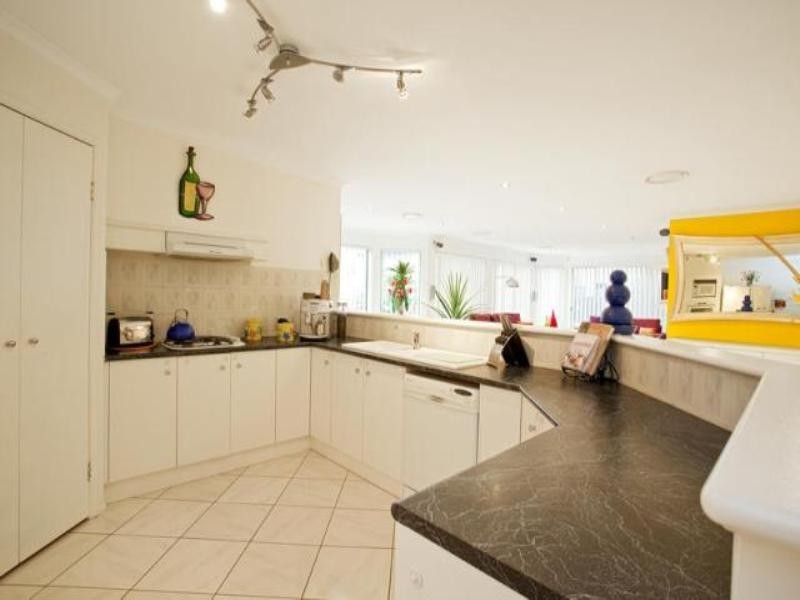 West Hoxton NSW 2171