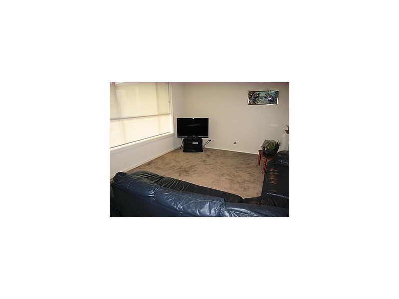 60 Riddell Street, West Hoxton NSW 2171