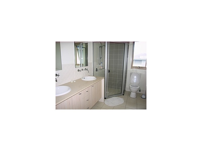 60 Riddell Street, West Hoxton NSW 2171