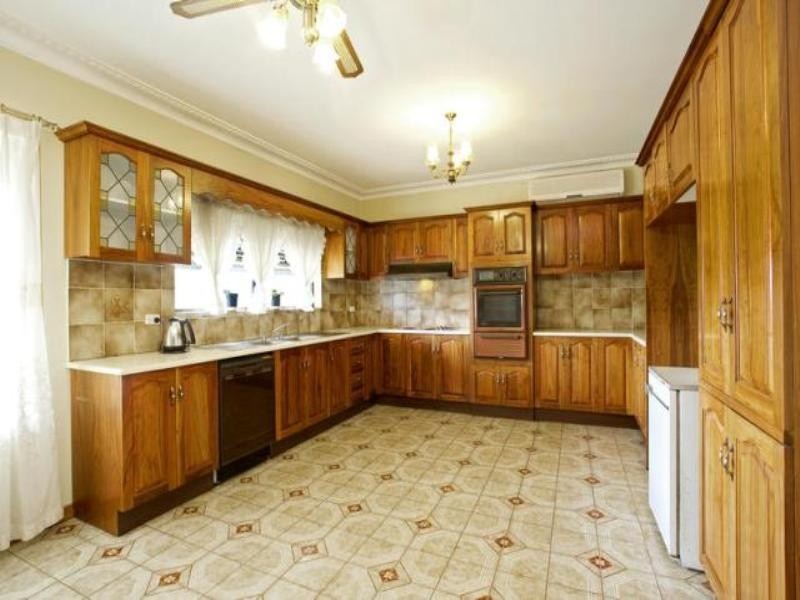 Bossley Park NSW 2176