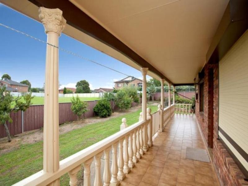 Bossley Park NSW 2176