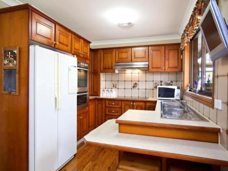 Edensor Park NSW 2176